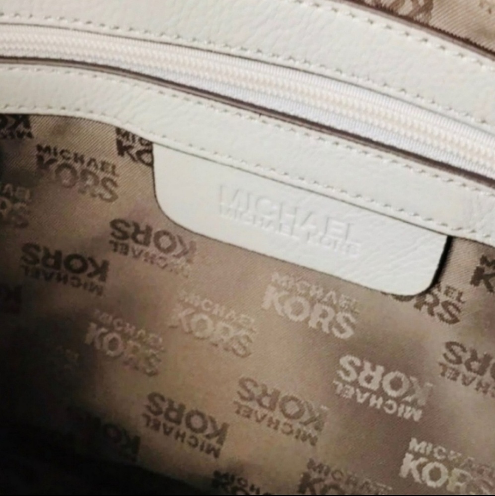 Michael Kors white genuine leather hobo bag shoulder bag purse with buckles - Picture 5 of 9